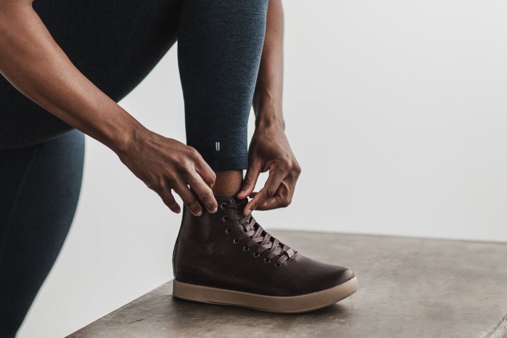HIGH-TOP BROWN LEATHER TRAINER (WOMEN'S)